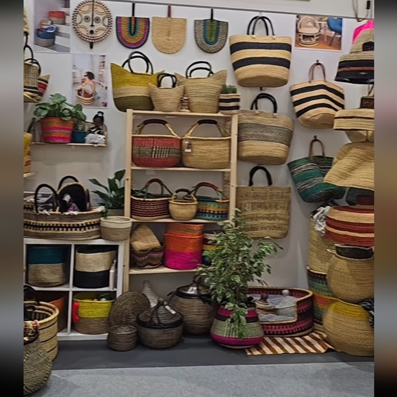 LIKE FOR LIVE SHOW NOTIFICATION - Picture 3 of 3